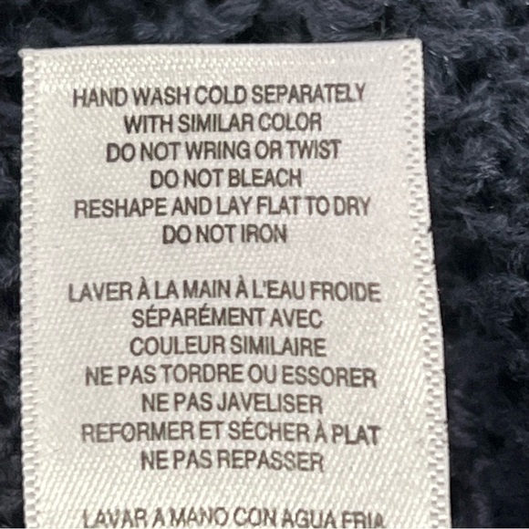 BUFFALO DAVID BITTON BEATRIU CROCHET COLD SHOULDER‎ SWEATER - Picture 14 of 15